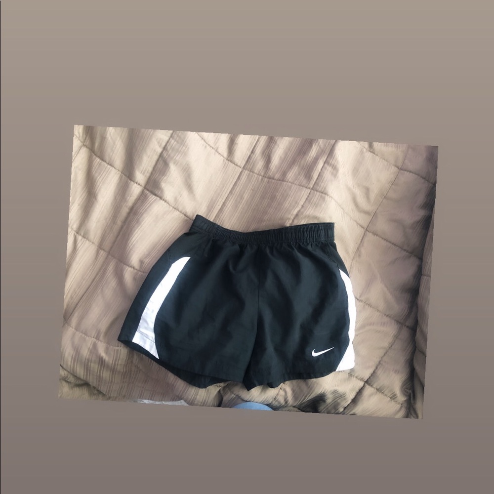 Nike dri fit shorts ❤️